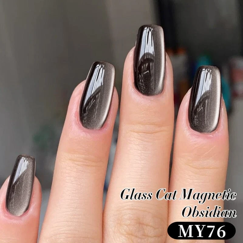 Black Glass Cat Magnetic Gel Polish MY76 Obsidian 10ml 2 Black Glass Cat Magnetic Gel Polish MY76 Obsidian 10ml - Image 2