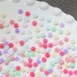 No Brand 100pcs Mix Colorful Mini Resin Flowers 3D Nail Decoration -Born Pretty Salon 61398 ZHU 10